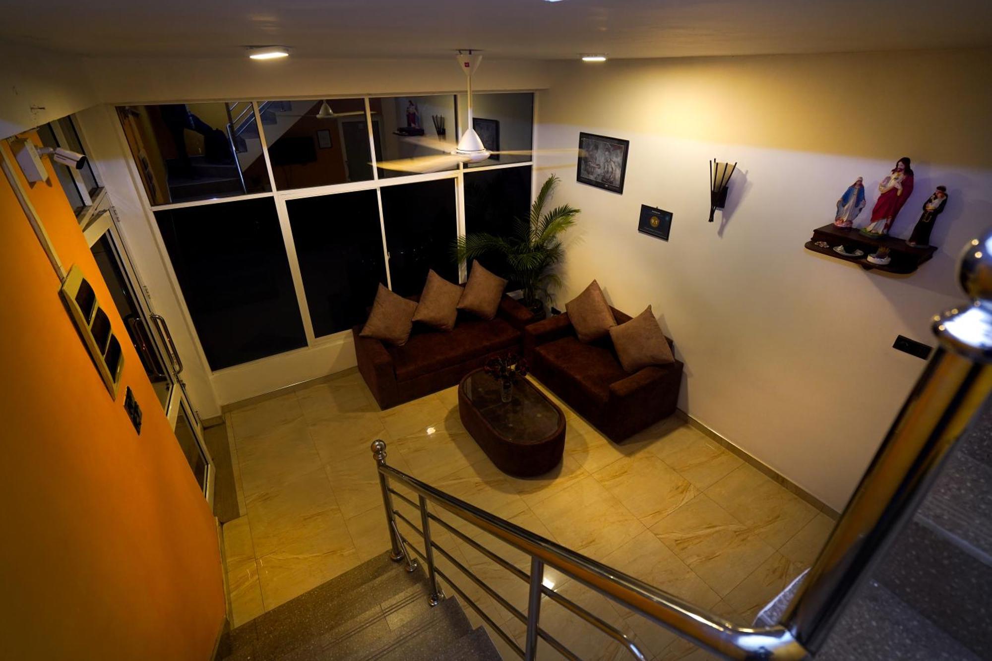 Airport 4 Season Transit Hotel Katunayaka Exterior foto